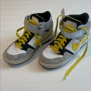 Nike Kids High-Top Sneakers in Gray and Yellow
